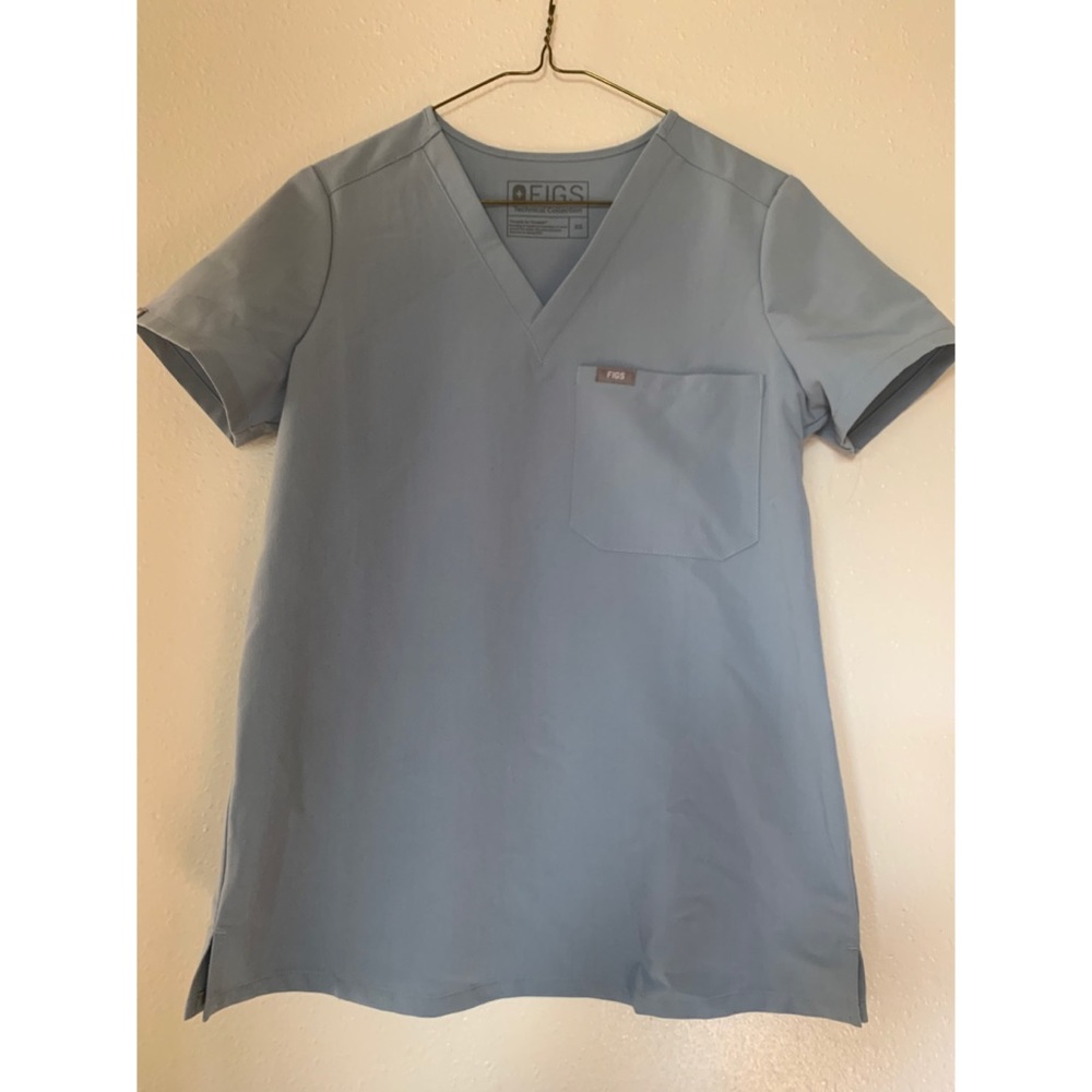 FIGS - DUSTY BLUE - CATARINA ONE POCKET TOP - XS